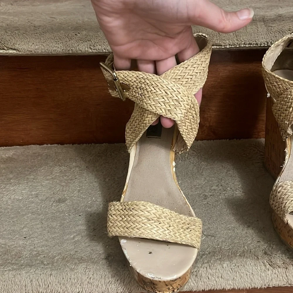 Steve Madden Tan Cream Wedge Sandals Size 9.5